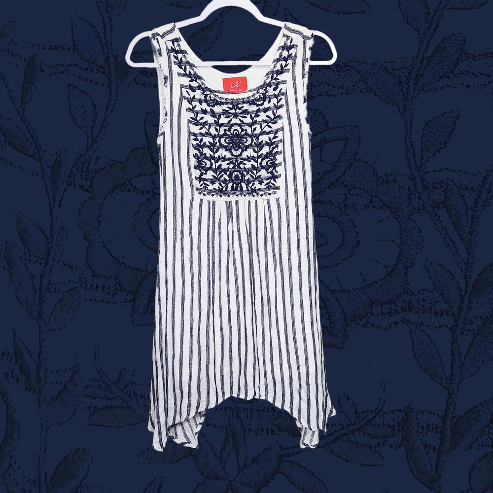 Chelsea & Violet Size Small Embroidered Gauzy Boho Dress